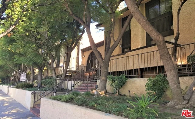 8750 Kester #26, Panorama City, CA 91402