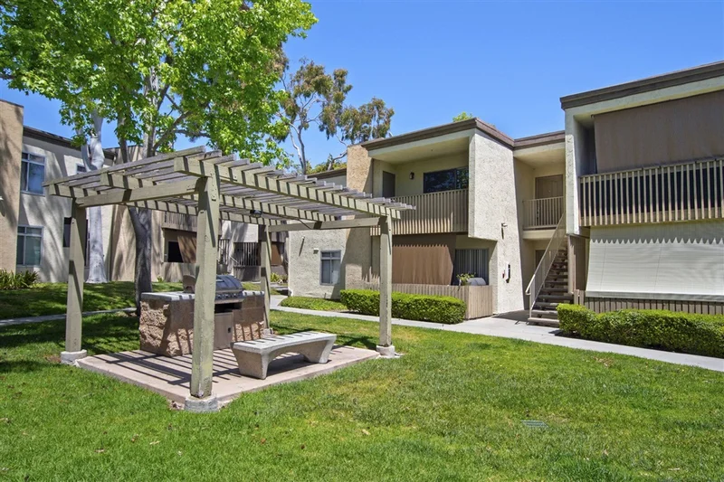 432 Edgehill Lane #148, Oceanside, CA 92054