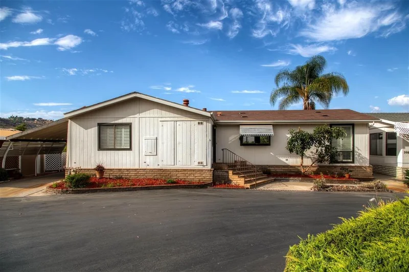 4650 Dulin Rd #209, Fallbrook, CA 92028