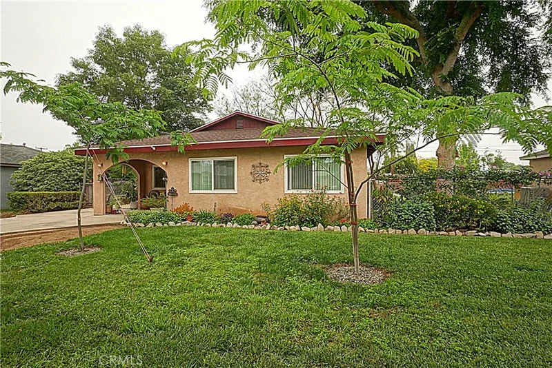 4105 Canterbury, Riverside, CA 92504