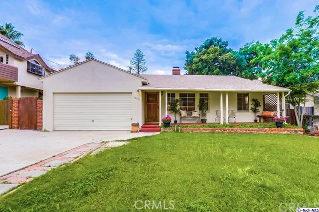 10233 Parr, Sunland, CA 91040