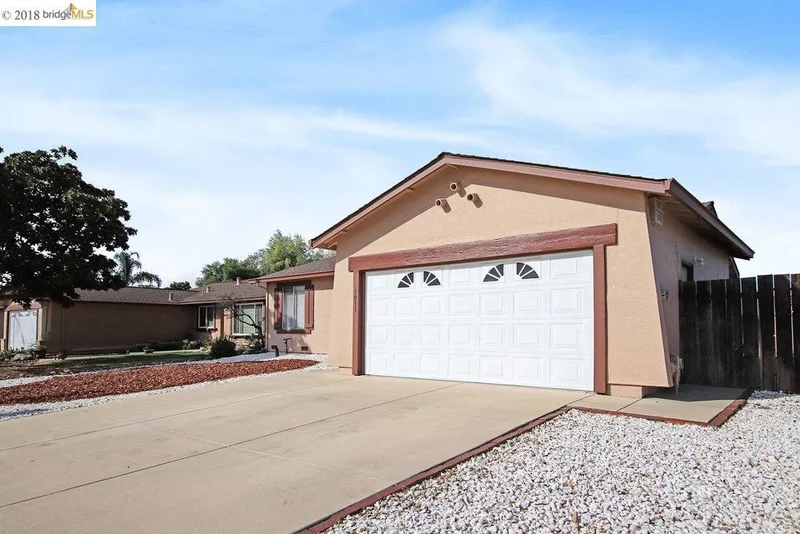 1031 Fallenleaf Way, Pittsburg, CA 94565