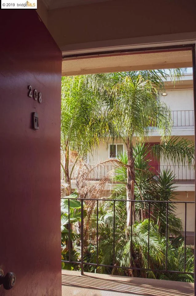 433 Harlan St #208, San Leandro, CA 94577
