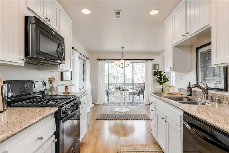 4262 Mesa Vista Way #2, Oceanside, CA 92057
