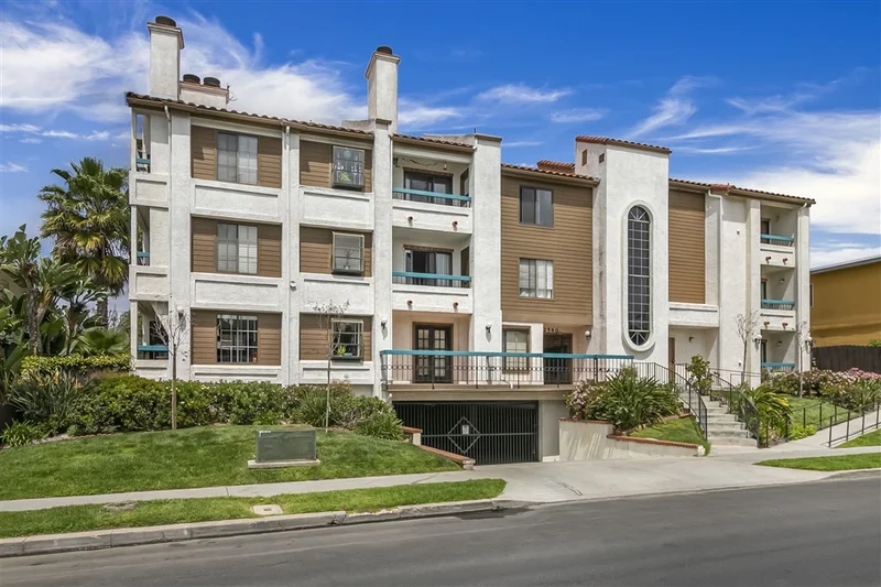 2560 C St #22, San Diego, CA 92102