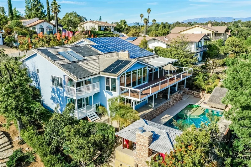 10155 Sage Hill Way, Escondido, CA 92026