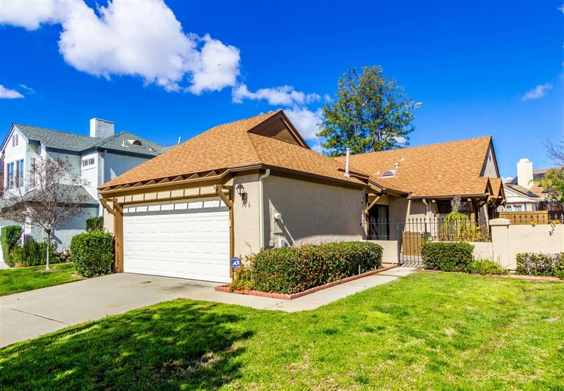 906 Ball Avenue, Escondido, CA 92026