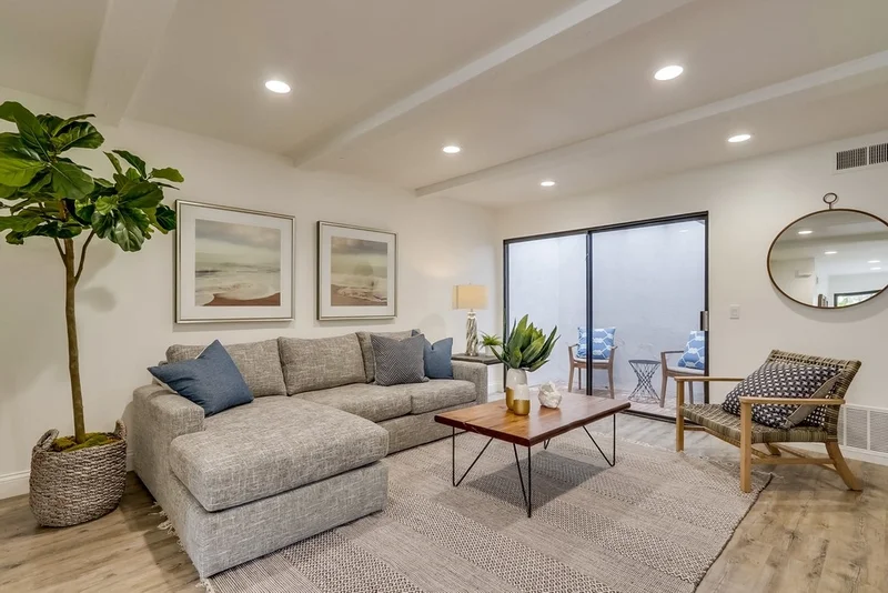 628 Skyview Ln, Costa Mesa, CA 92626