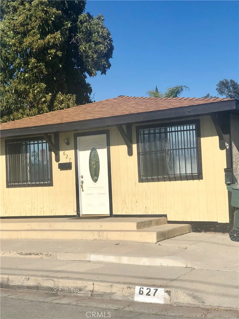 627 Ramona, San Bernardino, CA 92411