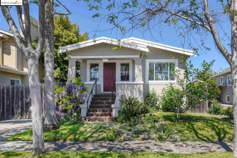 300 Harlan St., San Leandro, CA 94577