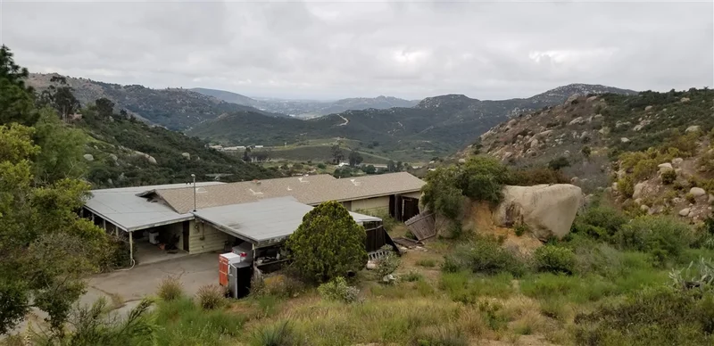 27134 Mountain Meadow, Escondido, CA 92026