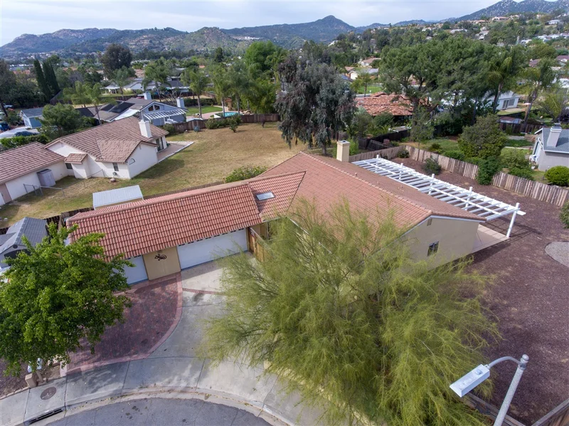 620 Rainbow Pl, Escondido, CA 92027
