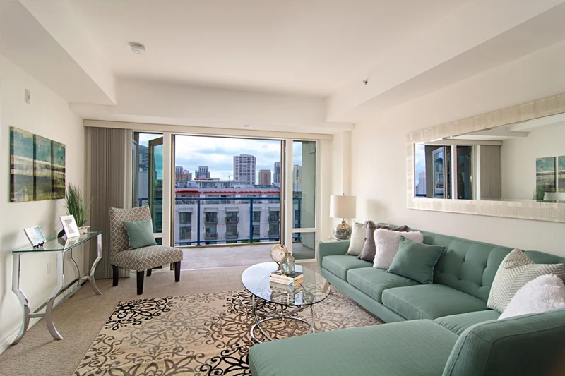 875 G Street #608, San Diego, CA 92101