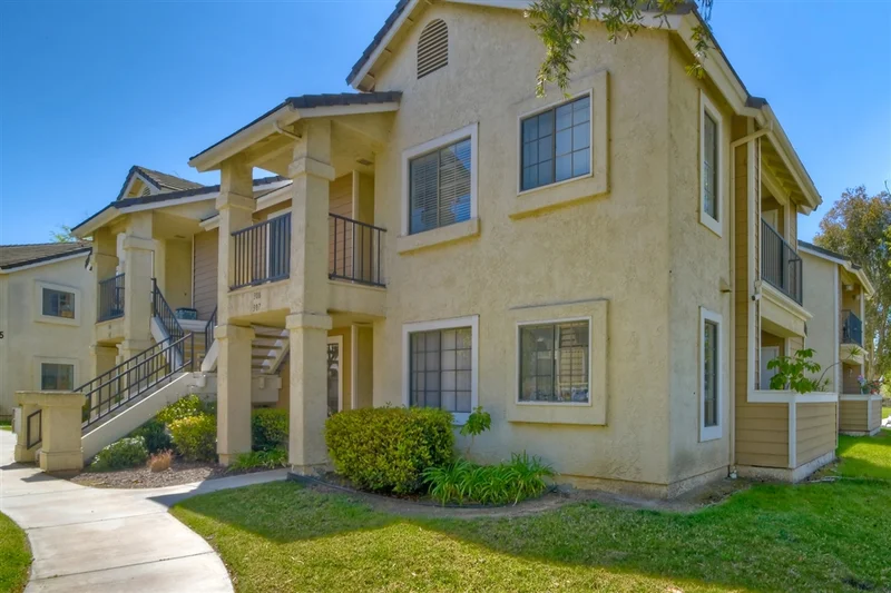 8513 Summerdale Rd #308, San Diego, CA 92126
