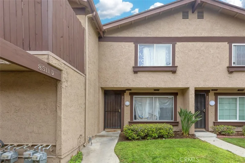 8511 Elburg #C, Paramount, CA 90723