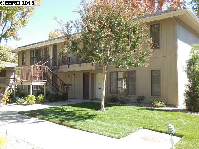 1184 Singingwood Ct #2, Walnut Creek, CA 94595-3206