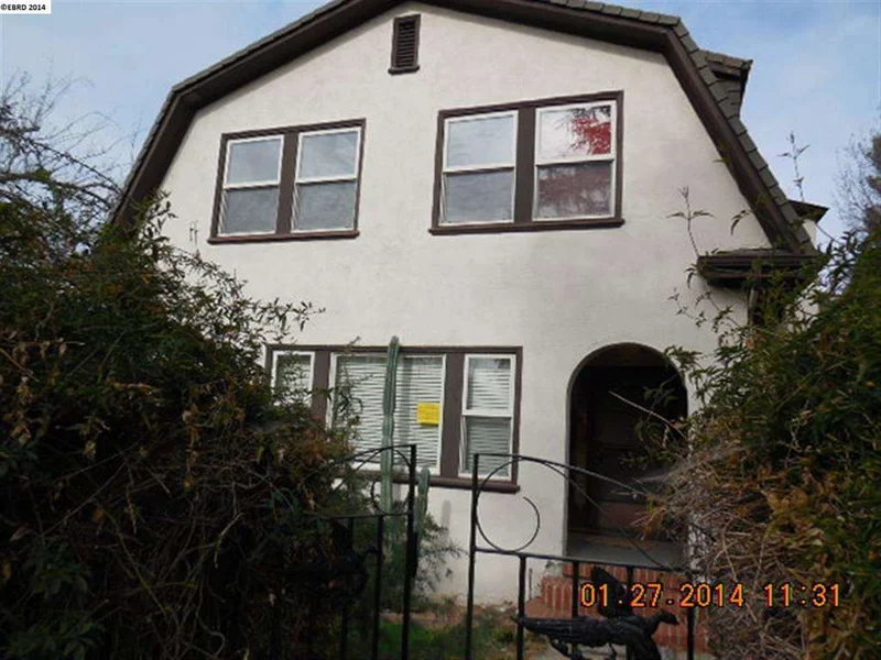 302 Norman Ave, Concord, CA 94520-1107