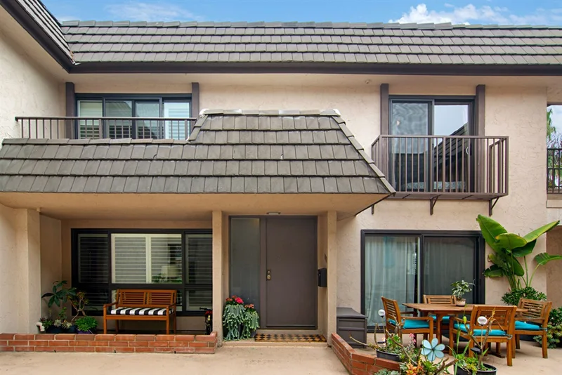 880 Sierra, Solana Beach, CA 92075