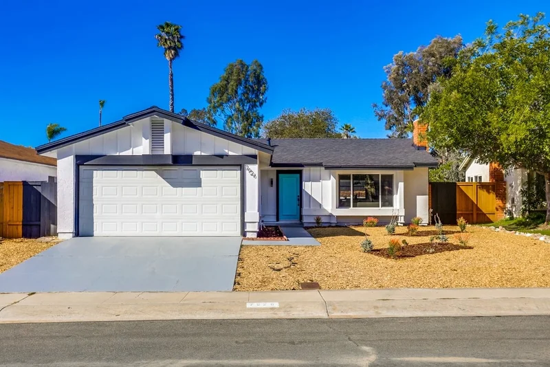 7926 Flanders Dr, San Diego, CA 92126