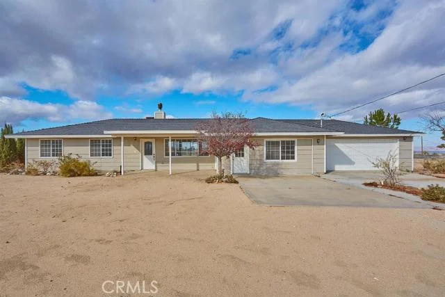 8974 Malpaso Road, Phelan, CA 92371