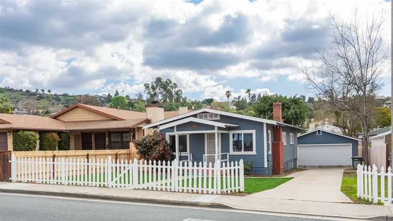 7735 Normal Ave, La Mesa, CA 91941