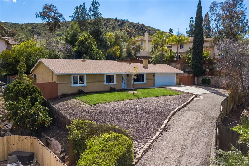 8544 Dortha Ct, Santee, CA 92071