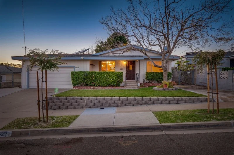 6212 Valner Way, San Diego, CA 92139