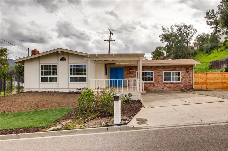 10143 Cristobal Dr, Spring Valley, CA 91977