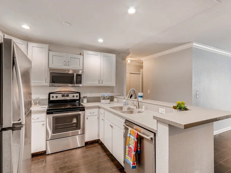 6275 Rancho Mission Rd. #104, San Diego, CA 92108