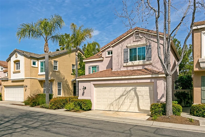 558 Summer Holly Drive, San Marcos, CA 92078