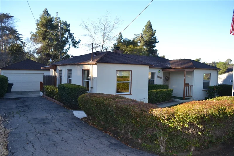9033 Madison Ave, La Mesa, CA 91941