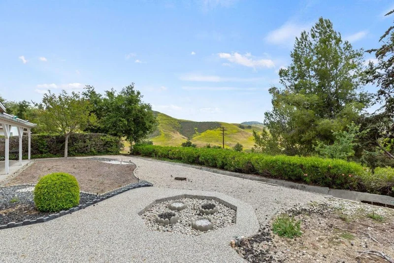 26003 Adamor Road, Calabasas, CA 91302