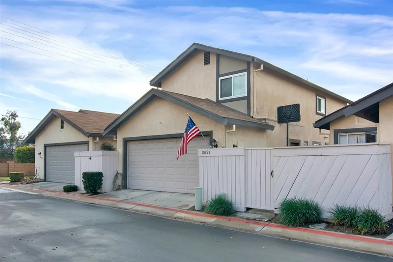 10391 Claudia Ln, Santee, CA 92071