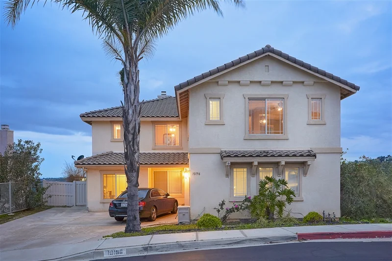10196 Challenger Cir, Spring Valley, CA 91978