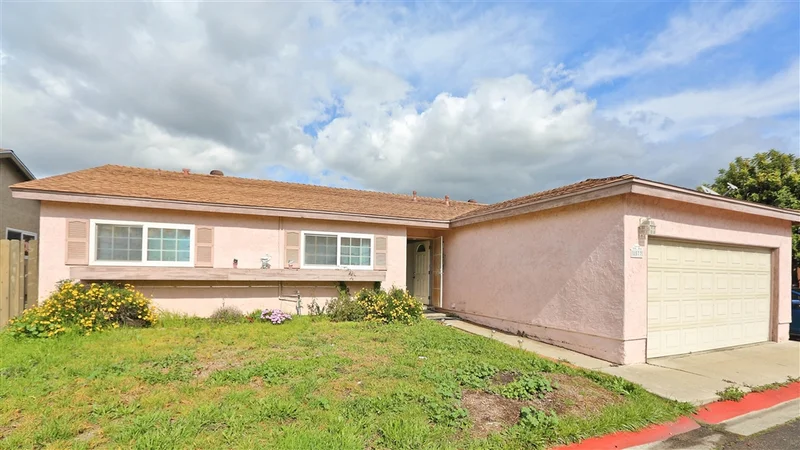 8577 Lake Bluffs, Spring Valley, CA 91977