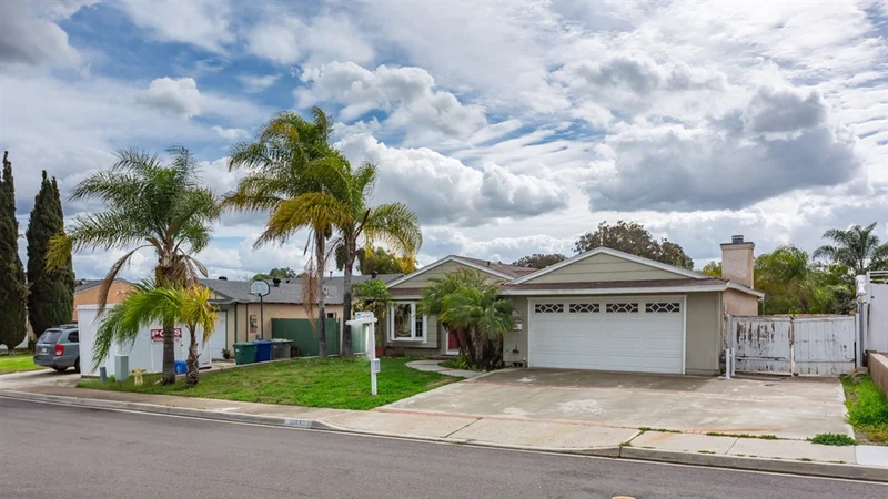 10137 Beck, Santee, CA 92071