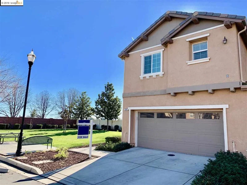 300 Jefferson Dr, Brentwood, CA 94513