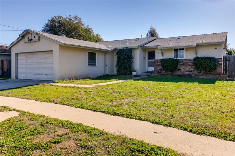 1135 Rustic Rd, Escondido, CA 92025