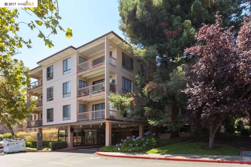3 Captain Drive #D-307, Emeryville, CA 94608