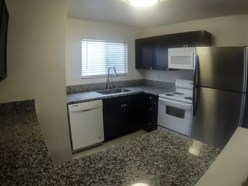 520 Sandalwood Place #Unit 9, Escondido, CA 92027