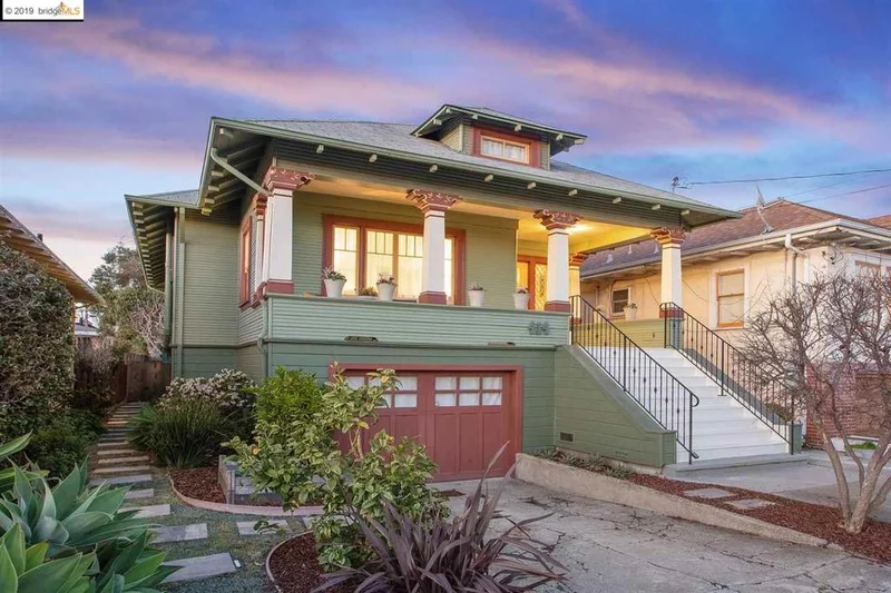 414 44th St, Oakland, CA 94609