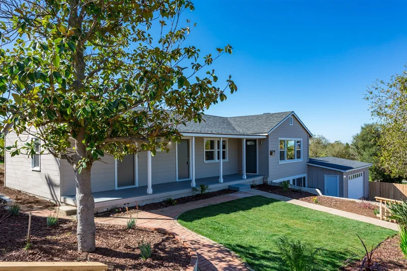 1235 Tower Dr, Vista, CA 92083