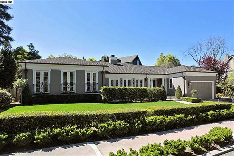 26 Hampton Rd, Piedmont, CA 94611-3824