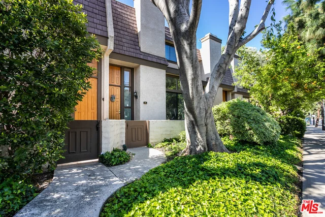 9000 Vanalden #115, Northridge, CA 91324