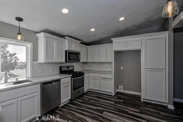 11533 Middleton, Phelan, CA 92371