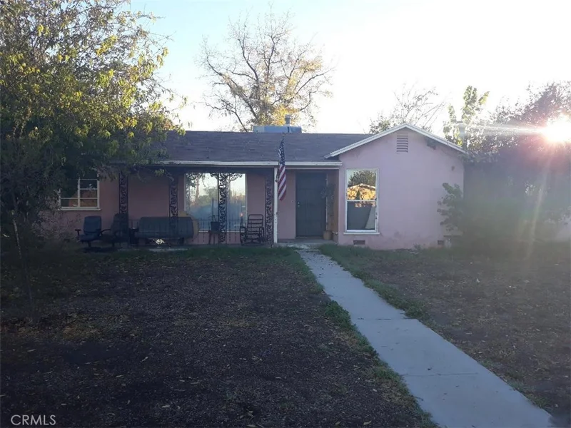 626 State, Hemet, CA 92543