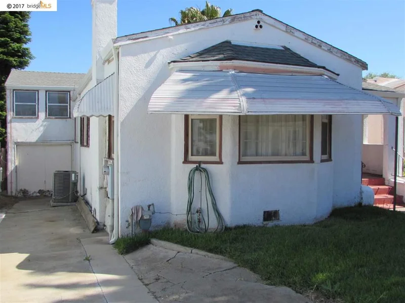 464 9th St, Pittsburg, CA 94565