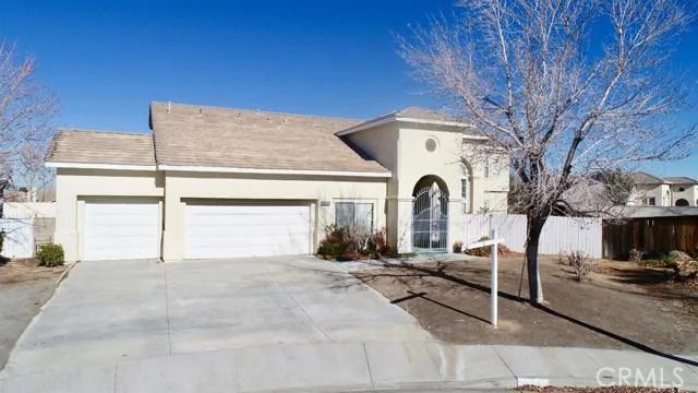 12483 Madera, Victorville, CA 92392