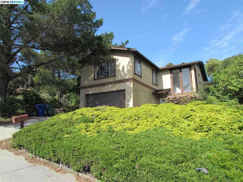 901 Belmont Way, Pinole, CA 94564