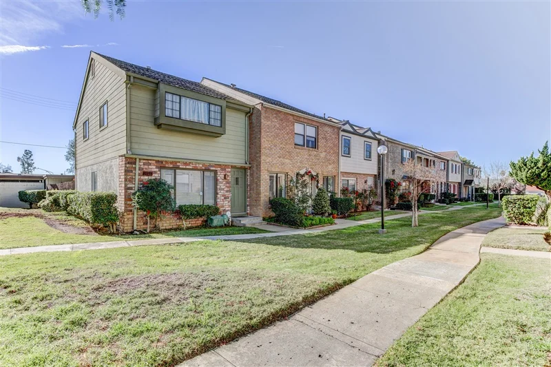 1158 Denver Ln #A, El Cajon, CA 92021